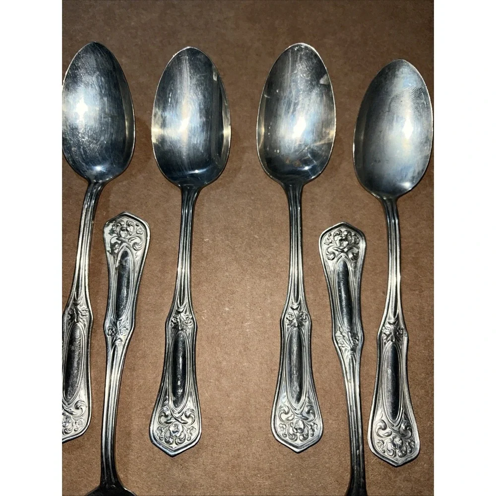 16 WM A Rogers Oneida Silver Nickel Ornate Spoons Ring Making‎ Crafting 5-7/8